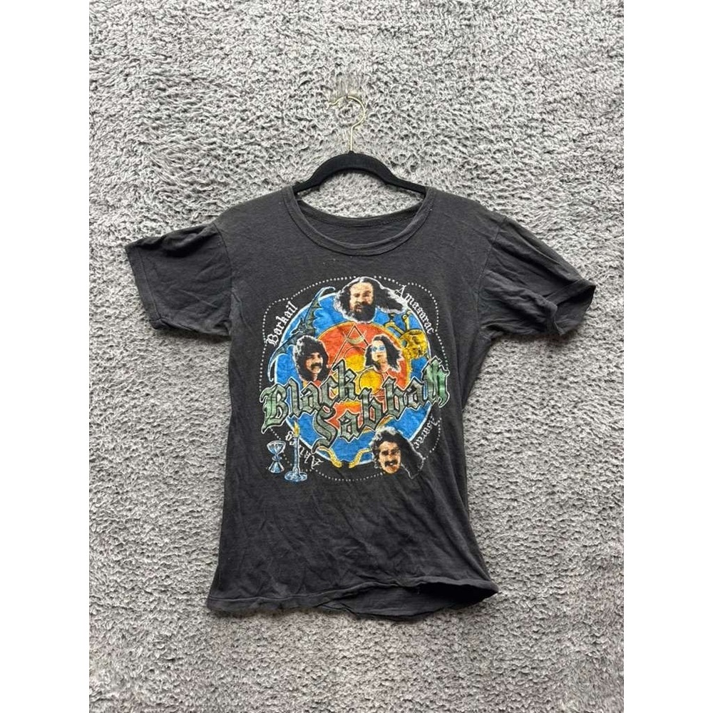 Vintage Black Sabbath Concert Tour Graphic Short Sleeve T-Shirt Black Size S/M